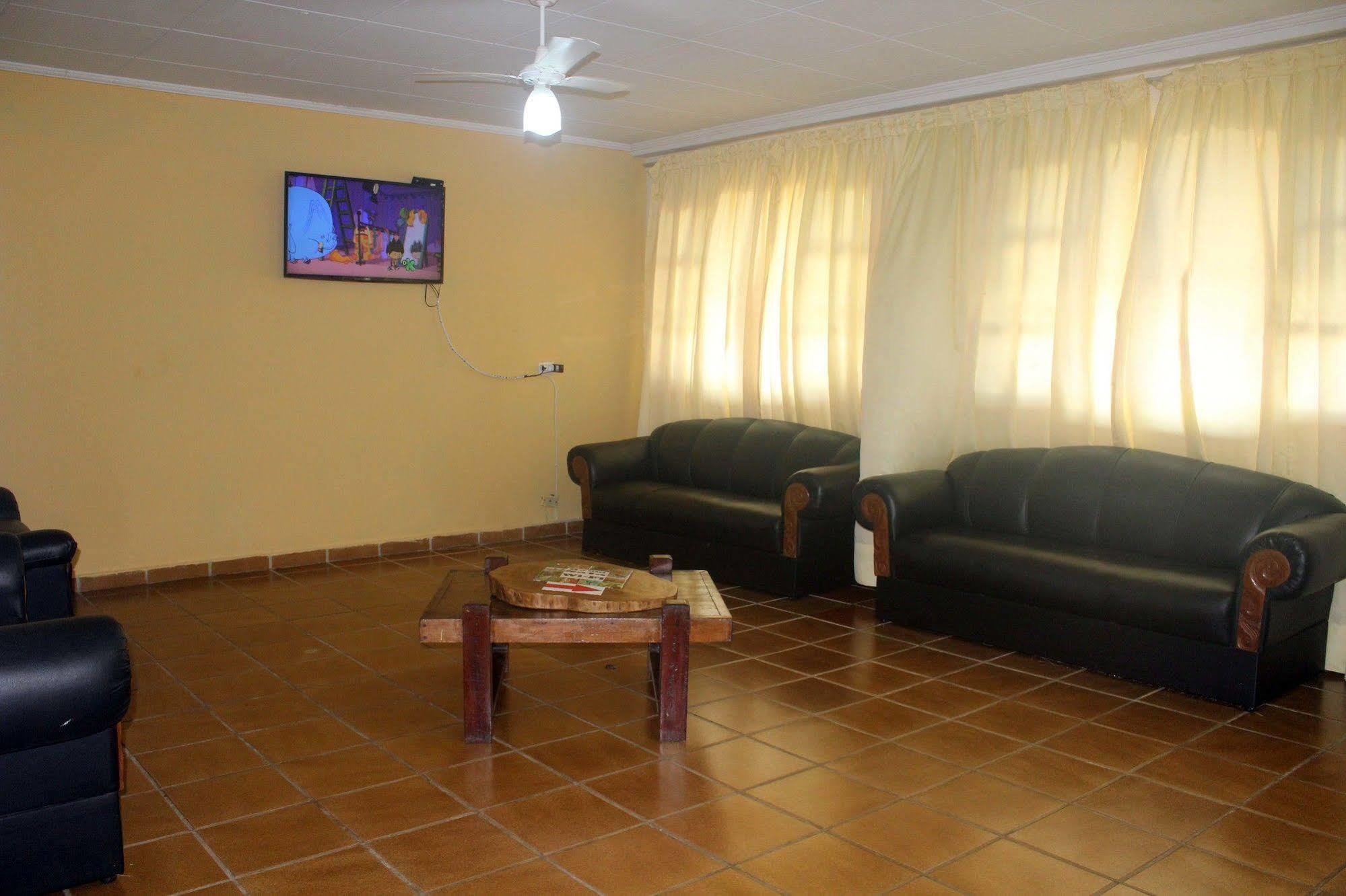 Hotel Nevada Ubatuba Kültér fotó